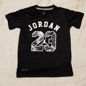 boys Jordan short sleeve shirt